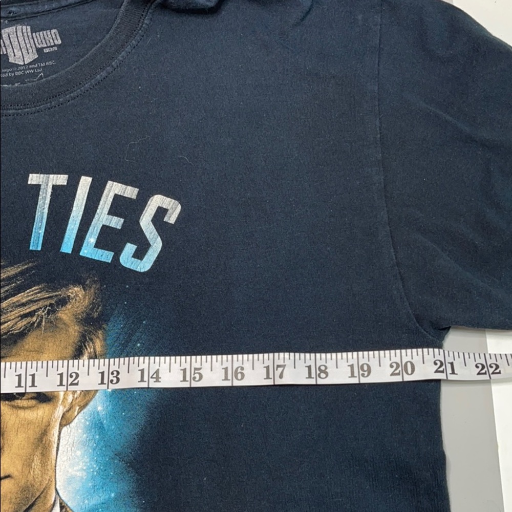 Doctor Who Bow Ties Are Cool Tee Shirt Men… - Picture 6 of 7